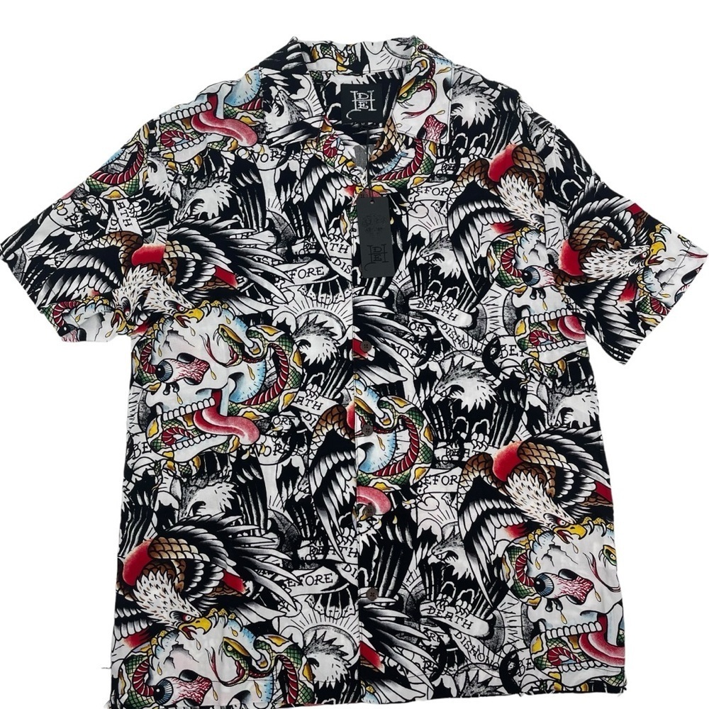 ED HARDY Men’s Size Medium tattoo button front Camp shirt Skull Snake Eagle NWT